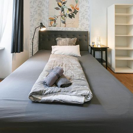 Apartamento Blue Chili 30 - Industrial Chic Im Coolen Wedding - Bis 7 Personen Berlín Exterior foto