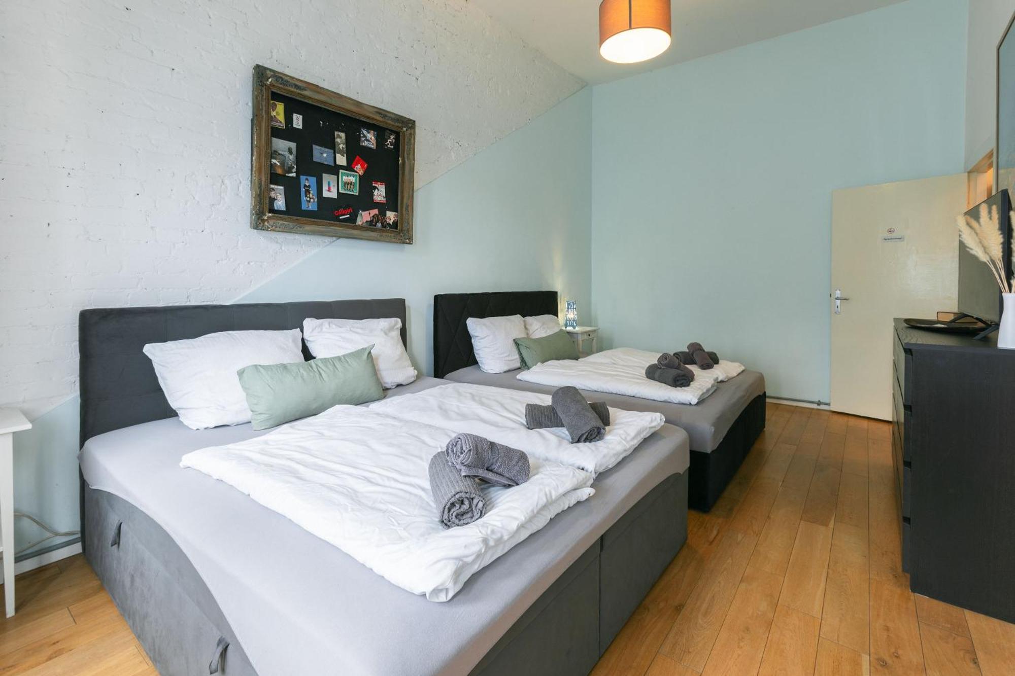 Apartamento Blue Chili 30 - Industrial Chic Im Coolen Wedding - Bis 7 Personen Berlín Exterior foto